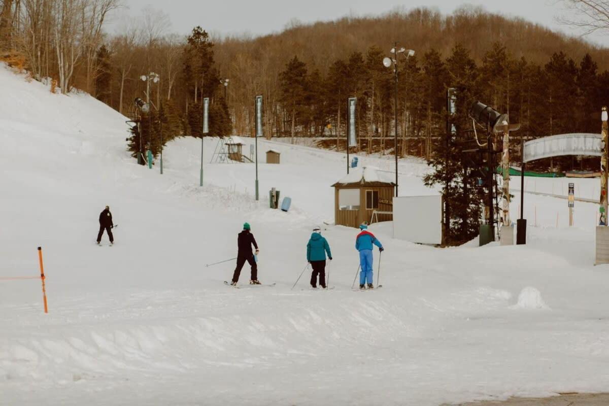 Crystal Mountain Cabin-Shuttle Pass Included! Thompsonville Exterior foto